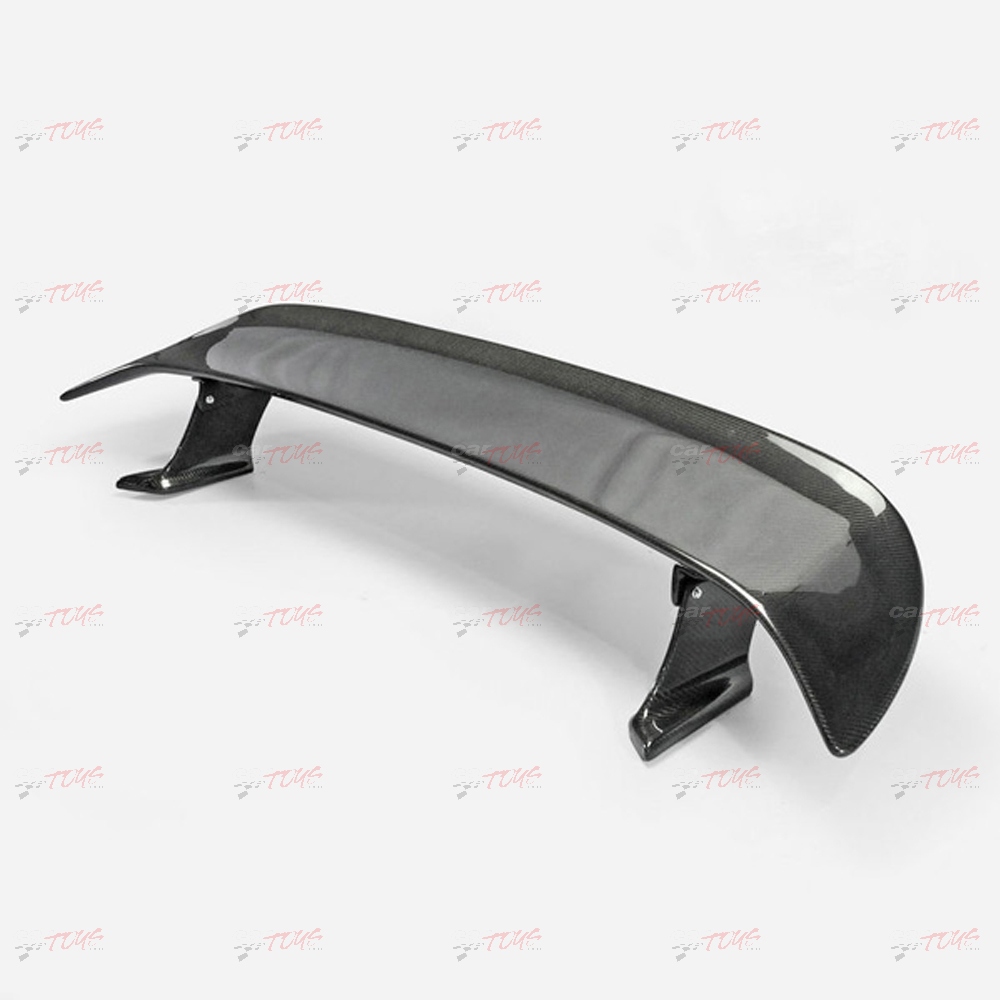 NISSAN R35 Esprit Style Rear Spoiler